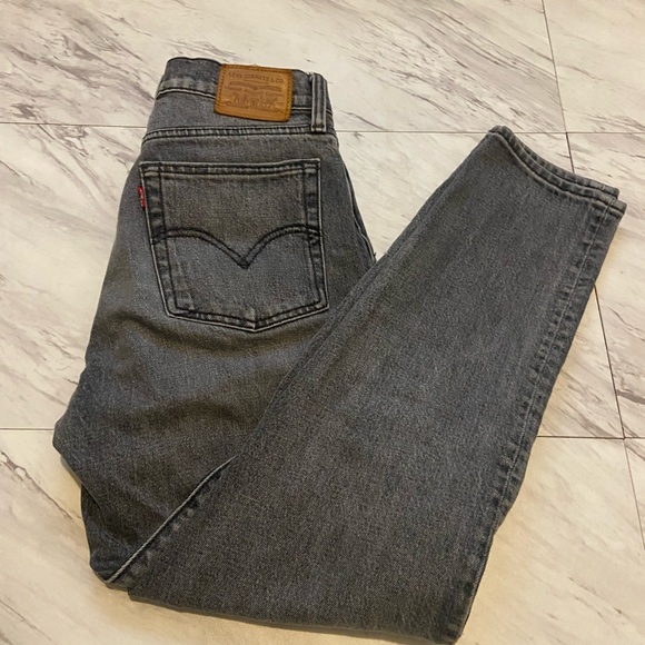 LEVIS WEDGIE dark grey black straight leg jeans - Picture 3 of 6